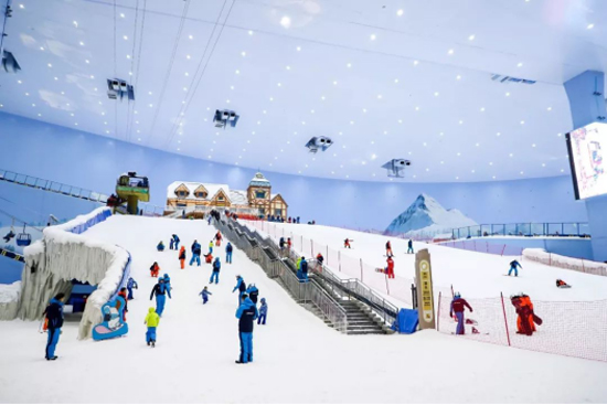 助力滑雪运动纵深发展,三地融创滑雪学校正式开学